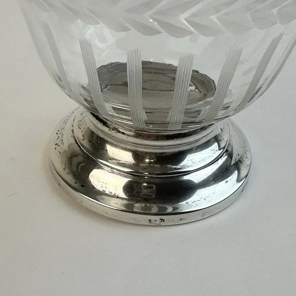 Vintage Etched Glass Candy Nut Bowl Elegant Classic Sterling Base Hunt Silver Co